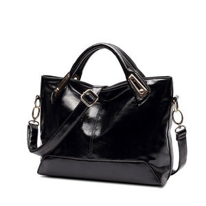 WOMEN SHOULDER BAG