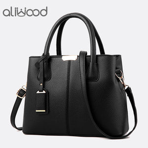 WOMEN SHOULDER BAG